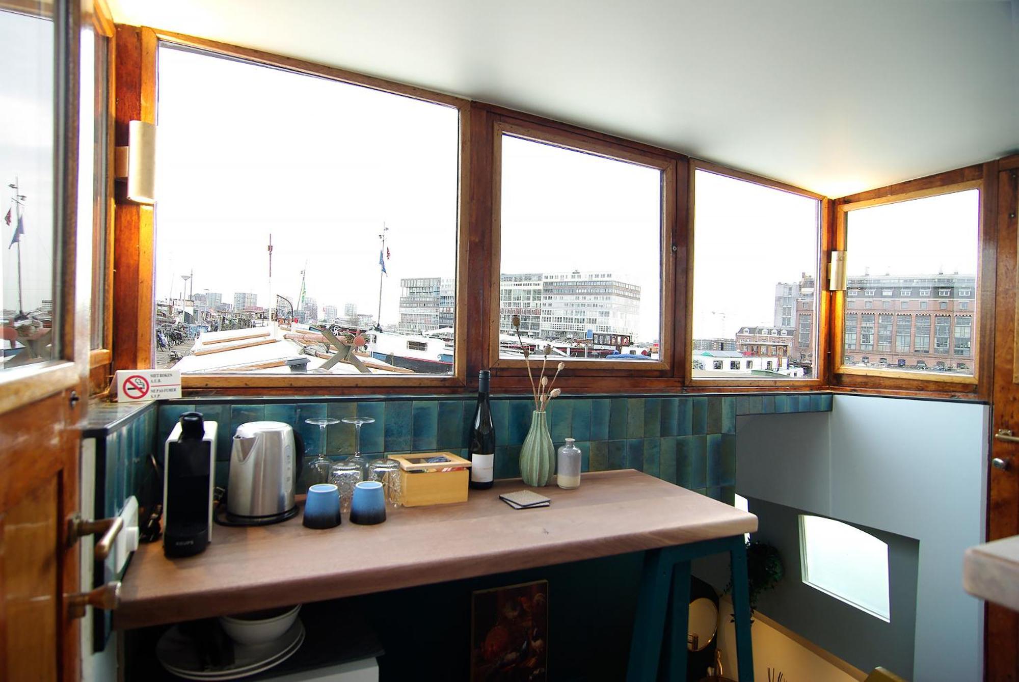 ホテル Najade Eco Houseboat アムステルダム エクステリア 写真